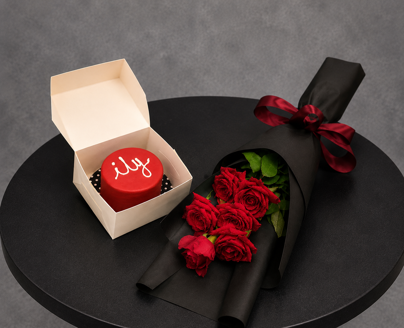 ❤️ ILY Mini Bento Cake & Roses Set