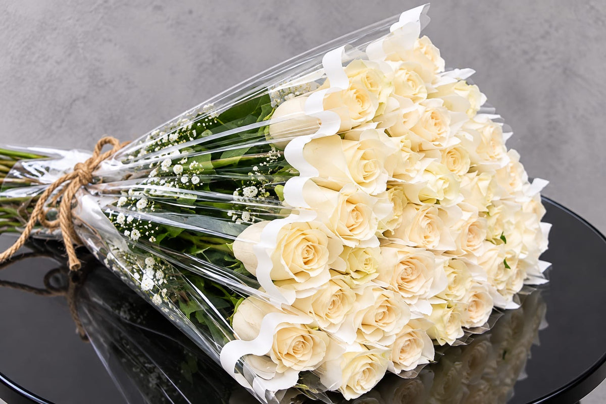 White Single 25 Roses